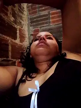 jume2205 online show from March 16, 2025, 8:00 pm