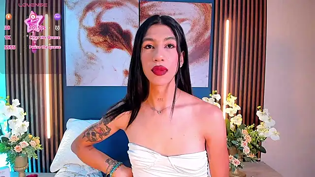 sofiaa grey  online show from February 28, 2025, 1:14 pm