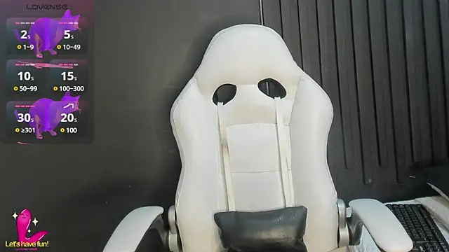 Shayla27 online show from January 16, 2025, 1:25 pm