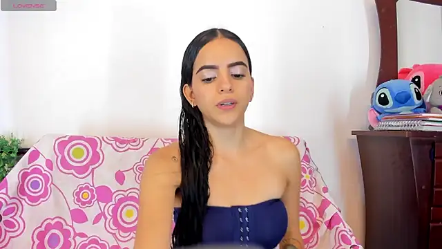 emilyclay 1 online show from September 22, 2025, 9:17 pm