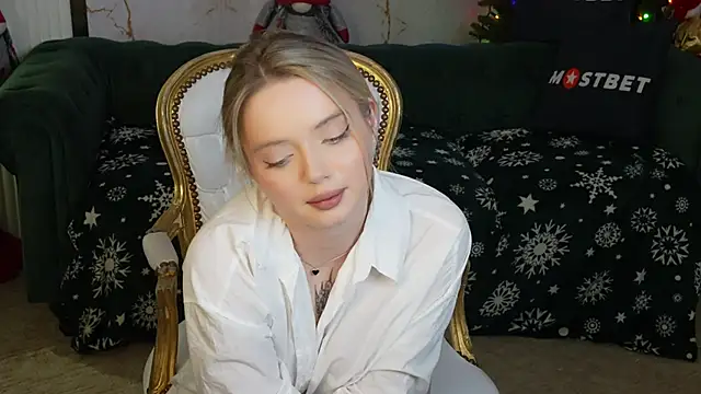 Cassy-Celestial  online show from December 25, 2024, 5:48 am