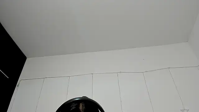 Snapshot of cami-01 chatting on March 22, 2026, 3:37 pm cami-01 online show from March 22, 2026, 3:37 pm