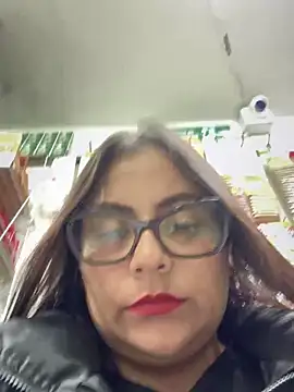 Snapshot of Sol_biglips chatting on December 31, 2024, 10:56 pm Sol biglips online show from December 31, 2024, 10:56 pm