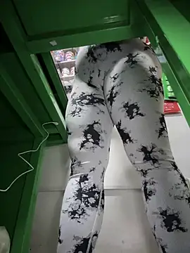 Snapshot of Sol_biglips chatting on January 11, 2025, 10:18 pm Sol biglips online show from January 11, 2025, 10:18 pm