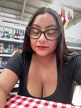 Snapshot of Sol_biglips chatting on February 7, 2025, 2:15 pm Sol biglips online show from February 7, 2025, 2:15 pm