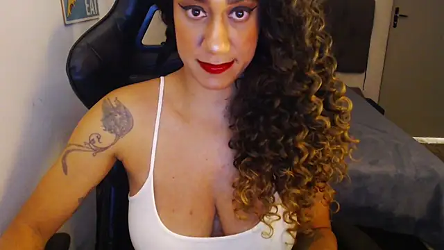 Snapshot of gauchinhaG chatting on May 25, 2026, 5:52 pm gauchinhaG online show from May 25, 2026, 5:52 pm