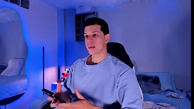 MarcoSullivan online show from December 15, 2025, 1:37 pm