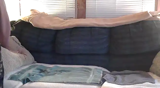 Bramro409 online show from February 16, 2025, 2:20 am