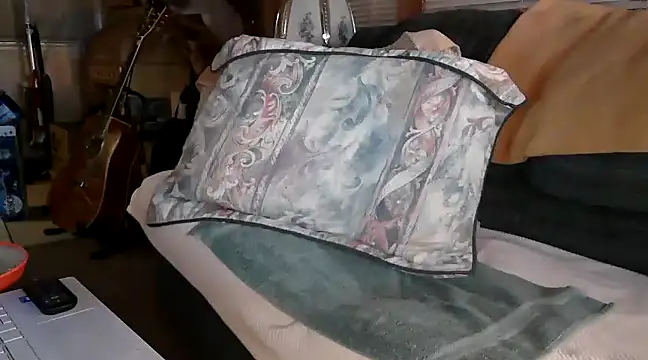 Bramro409 online show from February 28, 2025, 2:09 am