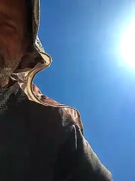 FloppyPickle4u online show from March 9, 2025, 9:25 pm