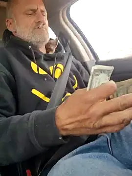 FloppyPickle4u online show from March 14, 2025, 7:01 pm