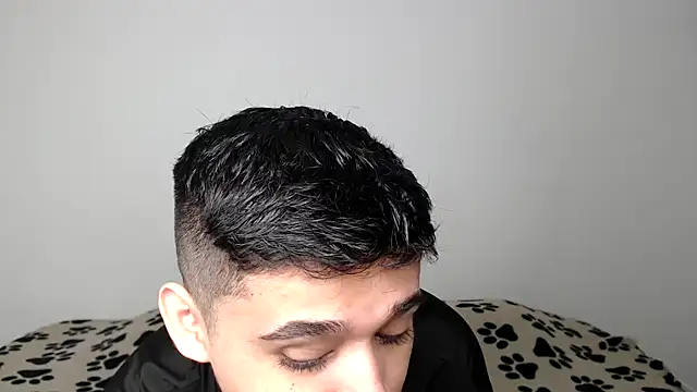 kaiine190 online show from November 8, 2025, 8:29 pm