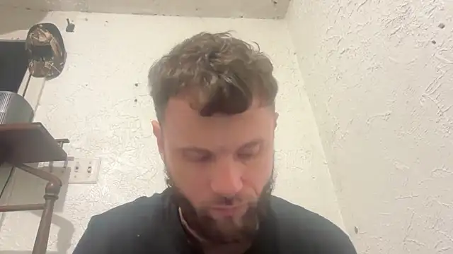 Snapshot of Talenjames4 chatting on November 3, 2025, 8:54 pm Talenjames4 online show from November 3, 2025, 8:54 pm