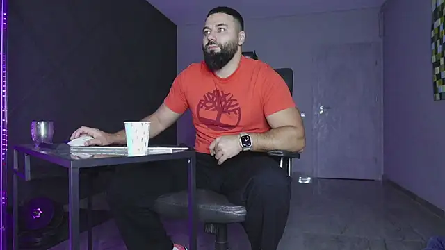 mattmasterss online show from November 26, 2025, 3:40 am