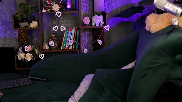 Bailey Evans online show from February 1, 2025, 5:37 pm