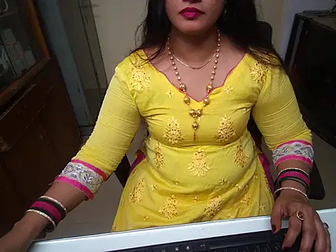 Arushisingh8888 online show from September 10, 2025, 1:00 pm