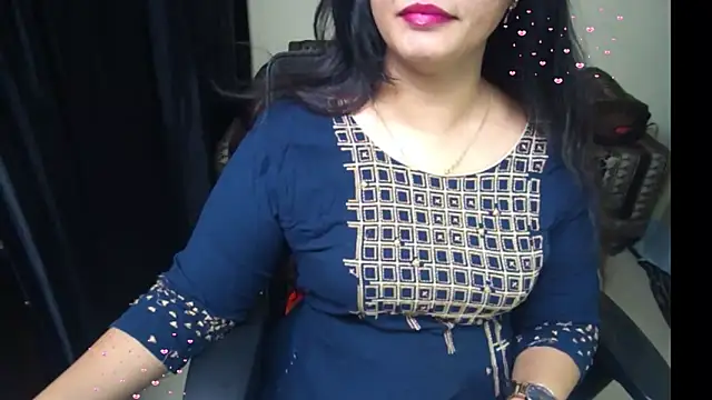 Arushisingh8888 online show from April 1, 2026, 1:41 pm