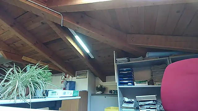 Snapshot of TWENTYONE0021 chatting on January 24, 2025, 10:21 am TWENTYONE0021 online show from January 24, 2025, 10:21 am