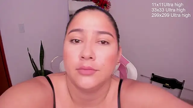 BellaNaye  online show from December 2, 2025, 11:11 pm