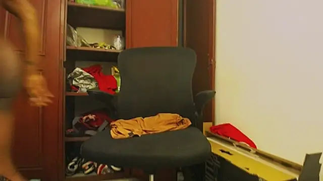 latinhot9631 online show from February 4, 2026, 2:50 am