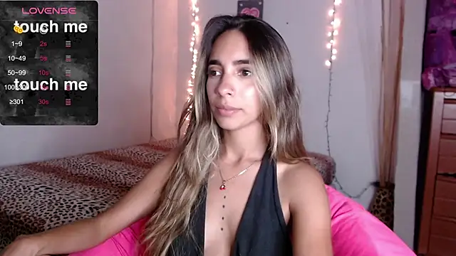 MitchWilson1 online show from October 14, 2025, 11:49 pm