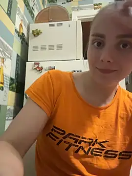 AlisaKissss online show from May 8, 2026, 7:52 pm