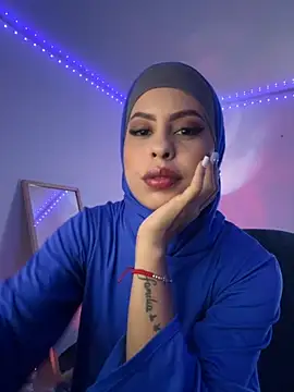 JannaNader12 online show from September 10, 2025, 10:10 pm