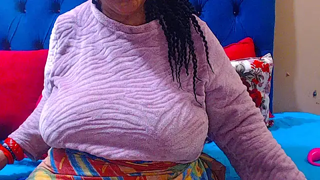 ebonycandy10 online show from November 7, 2025, 4:01 am