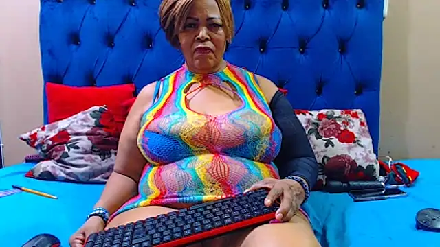 Snapshot of ebonycandy10 chatting on April 25, 2026, 5:43 am ebonycandy10 online show from April 25, 2026, 5:43 am