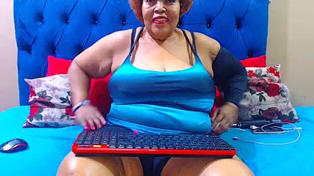 Snapshot of ebonycandy10 chatting on May 6, 2026, 4:30 am ebonycandy10 online show from May 6, 2026, 4:30 am