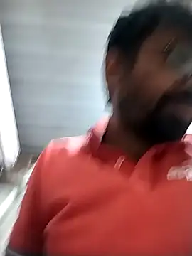 Snapshot of Skcreation123 chatting on November 3, 2025, 2:18 pm Skcreation123 online show from November 3, 2025, 2:18 pm