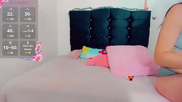 Snapshot of Rubi_30 chatting on January 25, 2025, 5:19 pm Rubi 30 online show from January 25, 2025, 5:19 pm