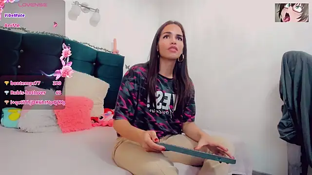 Snapshot of Rubi_30 chatting on January 31, 2025, 7:18 pm Rubi 30 online show from January 31, 2025, 7:18 pm