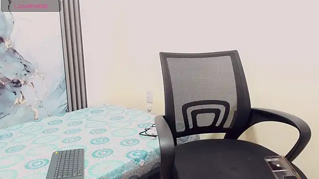 Snapshot of Rubi_30 chatting on November 22, 2025, 11:53 am Rubi 30 online show from November 22, 2025, 11:53 am