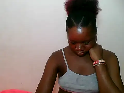 Snapshot of HotJeylee chatting on May 1, 2026, 1:48 pm HotJeylee online show from May 1, 2026, 1:48 pm