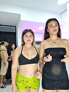 royalgirls x online show from May 15, 2026, 1:12 am