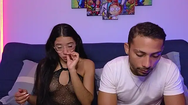 catalina y tylerjhons online show from January 4, 2025, 4:44 am