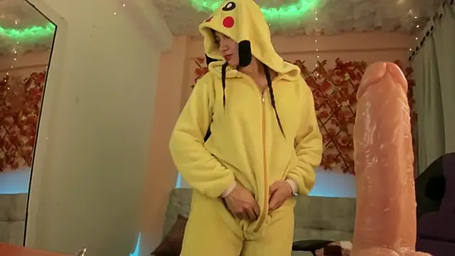 Snapshot of Sweet_Candies chatting on March 8, 2025, 7:16 am Sweet Candies online show from March 8, 2025, 7:16 am