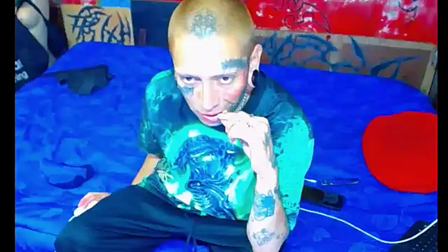 deivid estrada online show from October 2, 2025, 4:14 pm