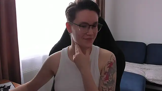 JessieFlower online show from May 30, 2026, 7:38 am