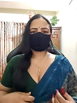 Payel-Sen online show from April 12, 2026, 6:13 pm