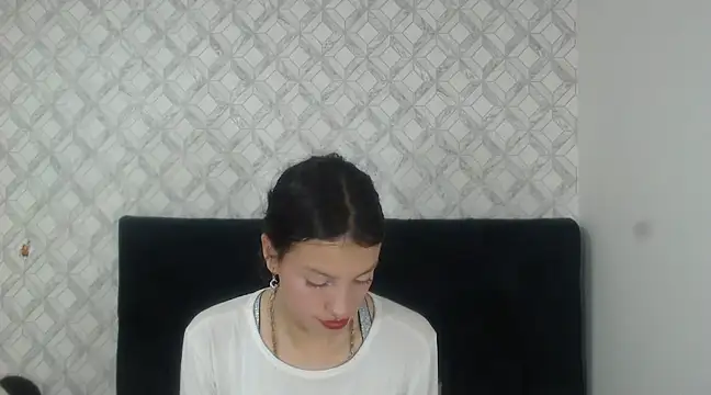 Emma-Wilson online show from February 25, 2025, 9:35 pm