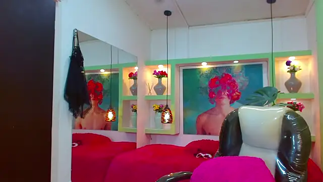 lorenapinto online show from November 25, 2025, 2:33 am