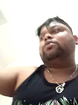 Snapshot of julywwrt chatting on December 19, 2024, 10:24 am julywwrt online show from December 19, 2024, 10:24 am