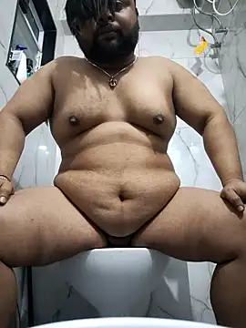 Snapshot of julywwrt chatting on March 1, 2026, 6:04 am julywwrt online show from March 1, 2026, 6:04 am