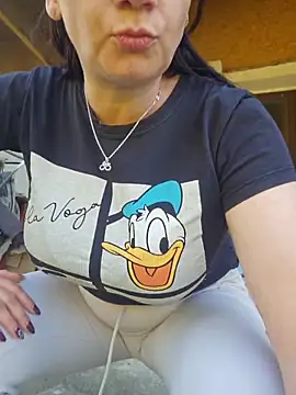 Snapshot of KristenVega chatting on April 26, 2026, 11:41 am KristenVega online show from April 26, 2026, 11:41 am