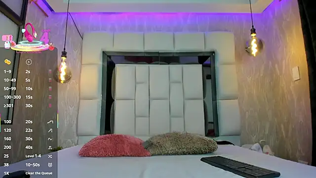 summer lee  online show from March 21, 2025, 6:07 pm