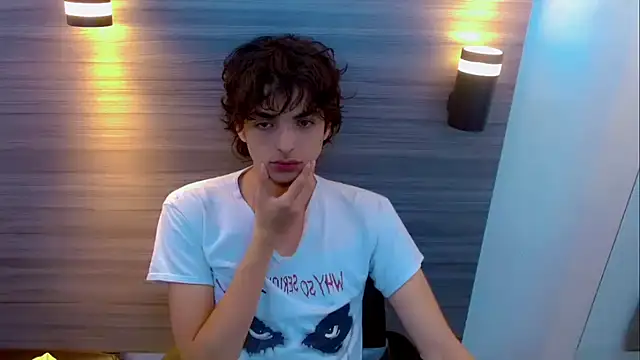 Snapshot of Sr_BonnyEthan chatting on July 16, 2026, 1:06 pm Sr BonnyEthan online show from July 16, 2026, 1:06 pm