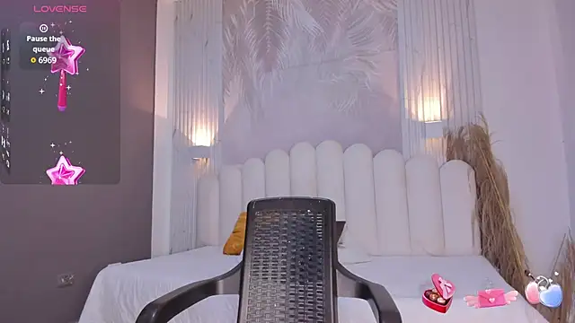 NastassjaCandy online show from March 28, 2026, 7:35 pm