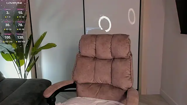 Snapshot of helen_ramsay chatting on February 26, 2025, 7:05 pm helen ramsay online show from February 26, 2025, 7:05 pm